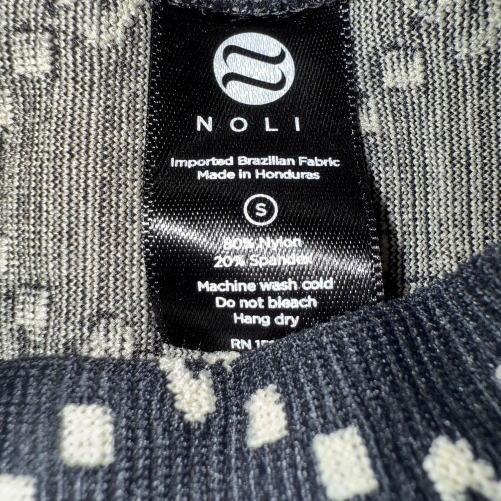 NOLI Fitted Long Sleeve Crop Logo Jacquard Print Athleisure Top EUC Size Small‎ - Picture 7 of 7